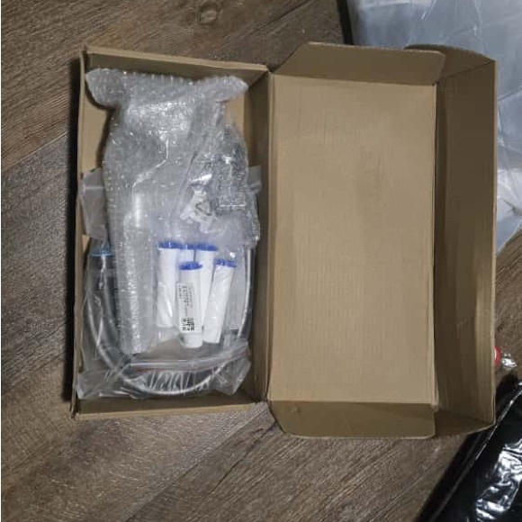 Premium Silver Showerhead with Hose and Filters - Picture 6 of 7